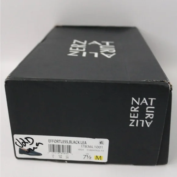 NWOT- Naturalizer Effortless Loafers in Black Leather, Size 7.5M - Picture 7 of 7